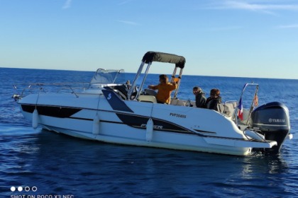 Rental Motorboat Beneteau Flyer 7.7 Cannes