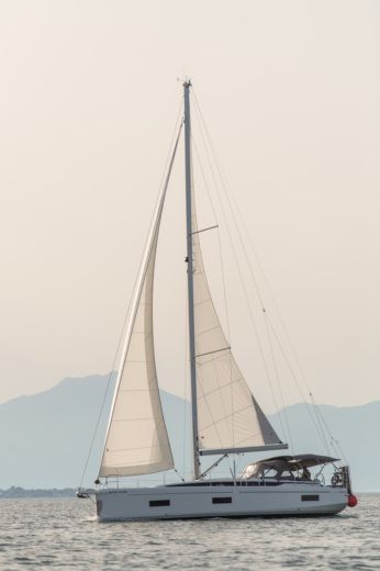 charter-bavaria-cruiser-42-sailboat-2021-in-preveza-click-boat