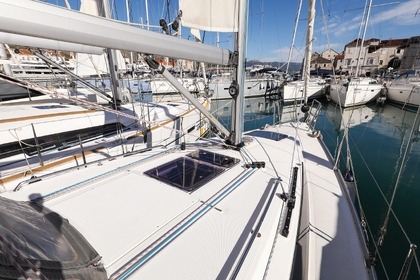 Aluguel Veleiro Bavaria Yachtbau Bavaria Cruiser 34 Trogir