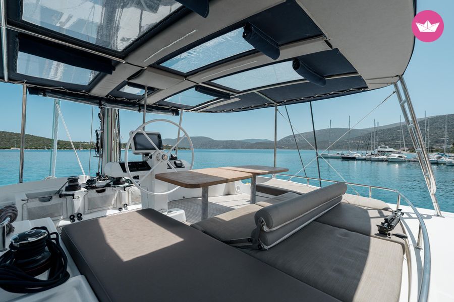 Catamaran Lagoon 52 15.85m 2