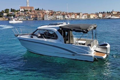 Rental Motorboat Beneteau Antares 8 Rovinj