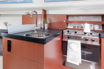 Hanse 315 Segelyacht mieten Sneek