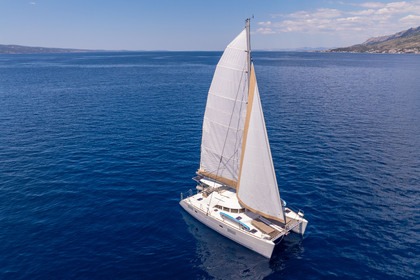 Lagoon 380 S2 “Festina Lente “