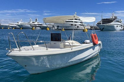 Ενοικίαση Μηχανοκίνητο σκάφος Selva Marine T4.8 Sans permis Αντίπ