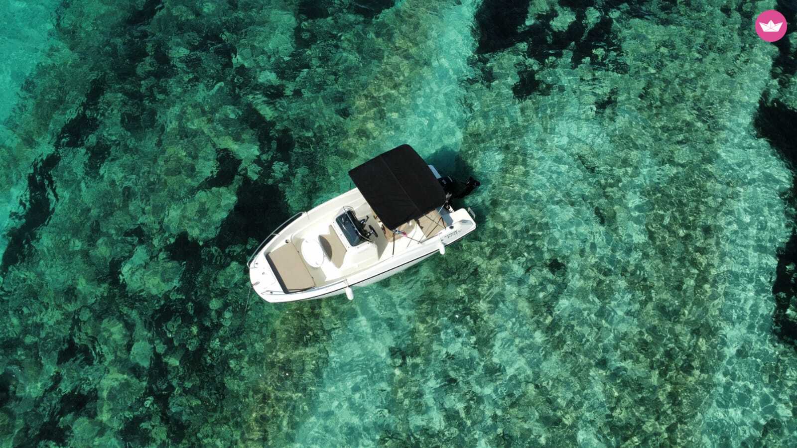 Louer Quicksilver Activ 555 Open