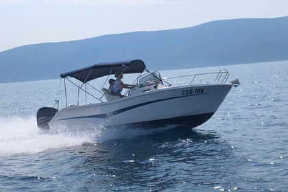 Charter Motorboat ELAN 650 Cabin Malinska