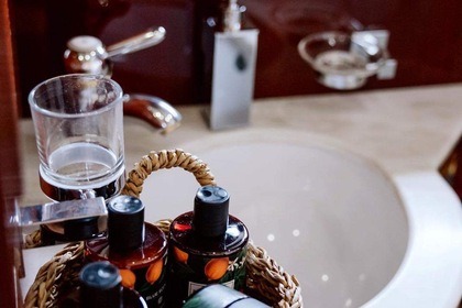 Luxury Motor Yacht Rental in Glyfada - Posillipo Technema 80ft