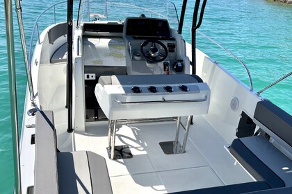 Jeanneau Cap Camarat 7.5 CC (2023)