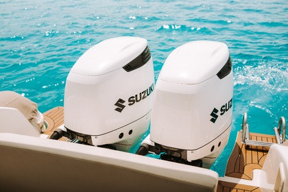 Passe férias inesquecíveis com este barco inflá