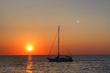 Sunset or Half day to Dia island