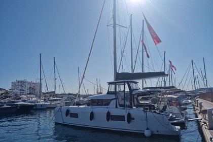 Charter Catamaran Lagoon Lagoon 42 Sant Antoni de Portmany