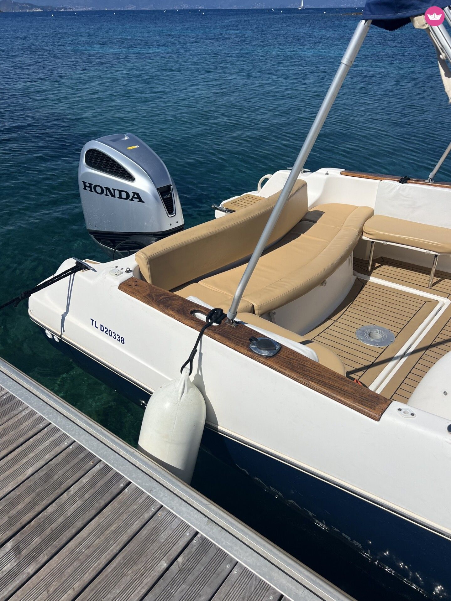 Bateau à moteur Jeanneau Cap Camarat 755 Wa 250cv 8