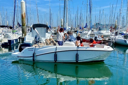 Hire Motorboat Quicksilver Activ 555 Cherbourg-en-Cotentin