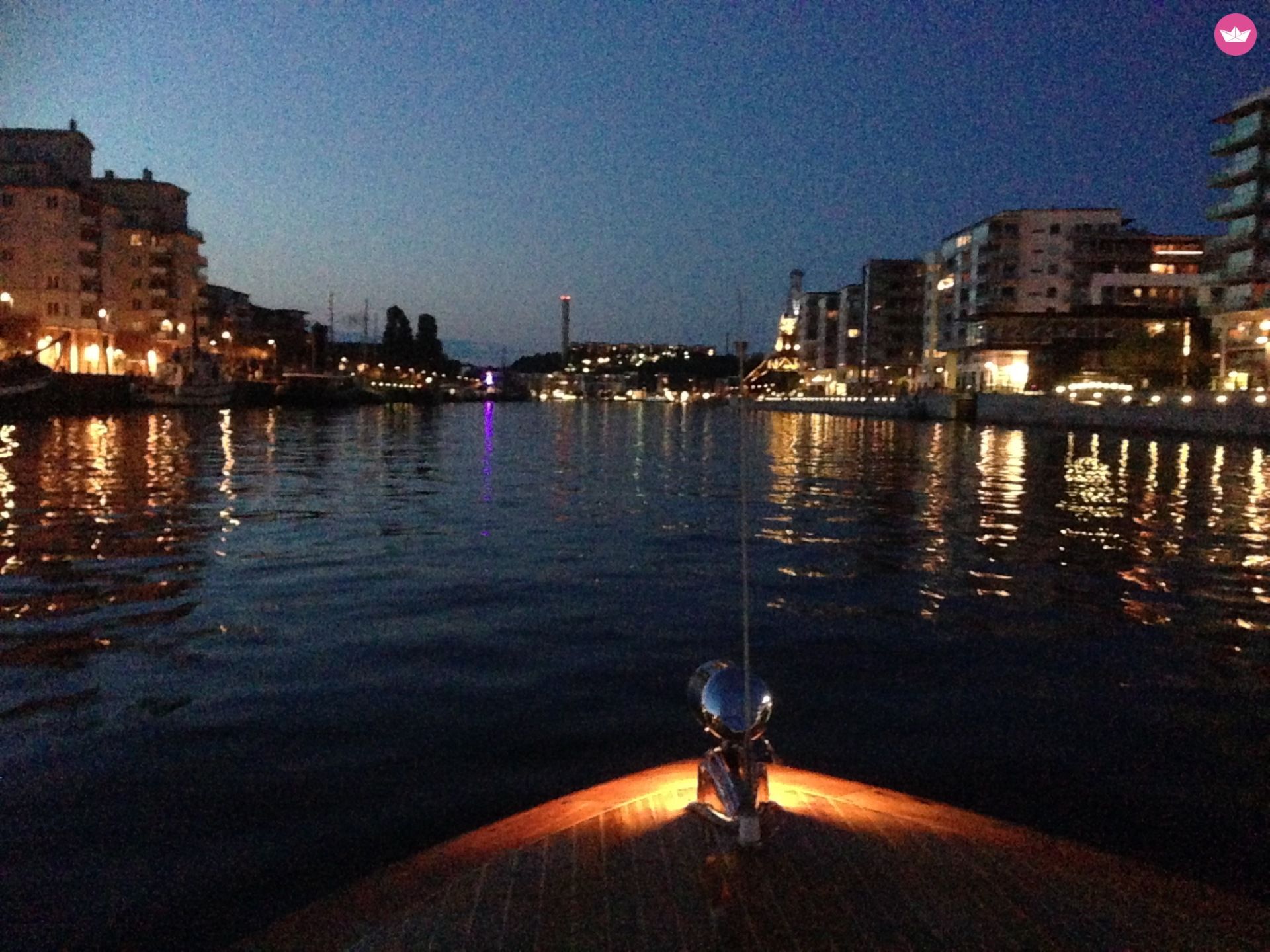 Bateau à moteur Venetian water limousine 135cv 8