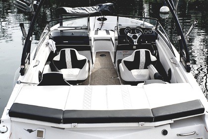 Charter Motorboat Glastron 205 Gts Thonon-les-Bains
