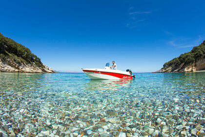 Miete Boot ohne Führerschein  Compass Compass 150CC with Mercury 30hp four stroke engine Ithaka