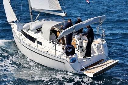 Czarter Jacht żaglowy BAVARIA 33 C Chorwacja