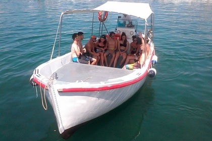 Rental Motorboat Gozzo 8.5 Santa Maria di Leuca