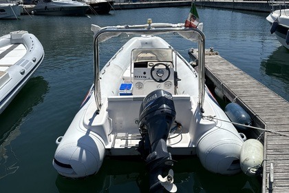 Чартер лодки без лицензии  Castellammare di stabia Gommone selva 40 cavalli Кастелламмаре-ди-Стабия