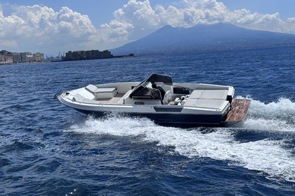 Barca a motore Conam America reffit 2024