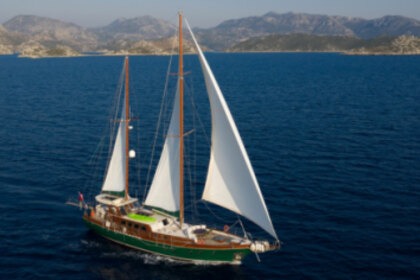 Elegant Wooden Guler for 8 Guests in Gocek