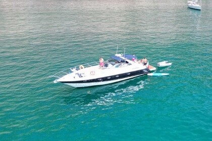 Hyra båt Motorbåt Sunseeker Camargue Sesimbra