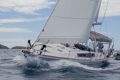 Hire Sailboat Beneteau Oceanis 41 Toronto