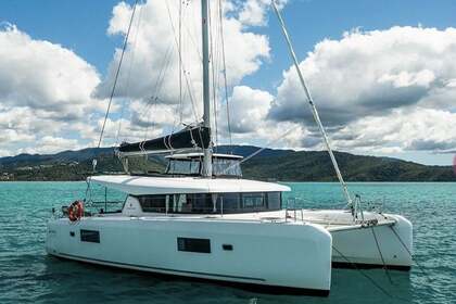 Rental Catamaran Lagoon Lagoon 42 Olbia
