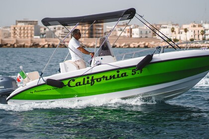 Hire Motorboat Beverly Hills California 5.7 Mola di Bari