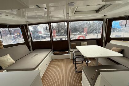 Catamarano Lagoon 450