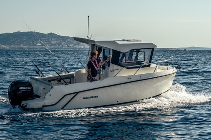 Hire Motorboat Quicksilver 625 PILOTHOUSE Trebeurden