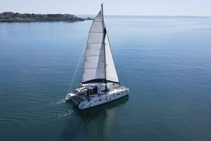 Czarter Katamaran Fountaine Pajot Lavezzi 40 Neos Marmaras