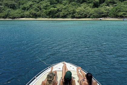 Hire Motorboat Eduardoño Bravo 38' 2013 Santa Marta