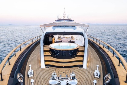 38m HR Yacht with 2 Jacuzzi B87!
