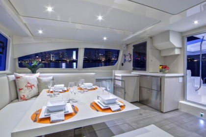 Leopard Catamaran 48'