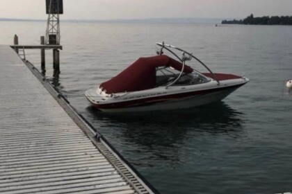Rental Motorboat Bayliner Capri Lausanne