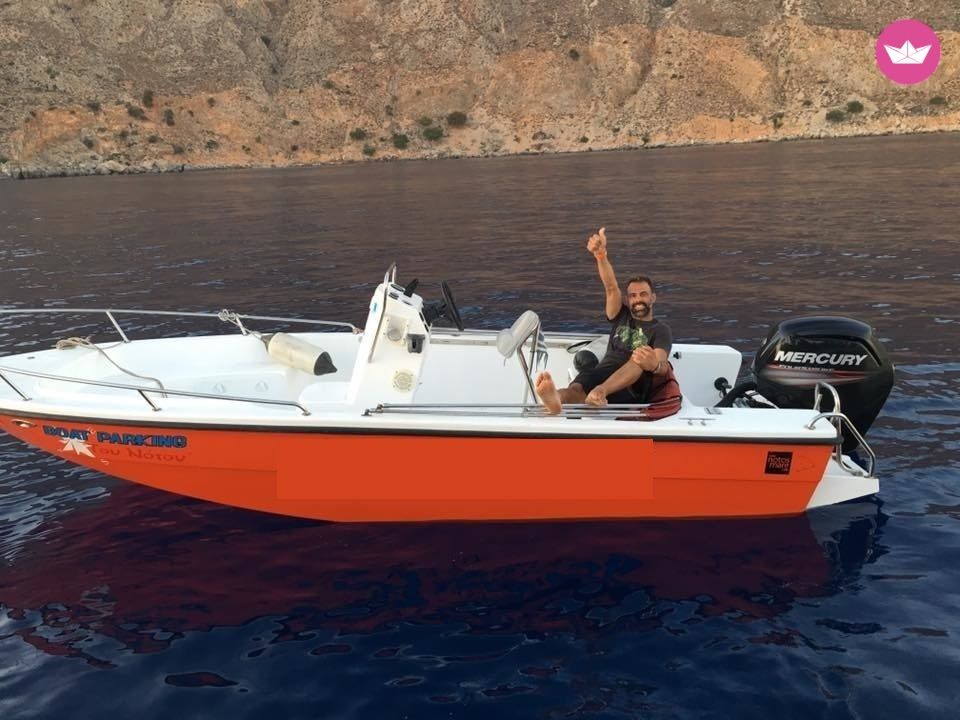 Charter Motorboat Mare 5.5M 80Hp Chania