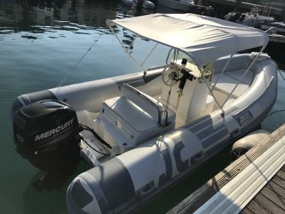 Charter RIB Joker Boat Clubman 19 Tropea