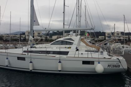Charter Sailboat BENETEAU OCEANIS 48 Puntone di Scarlino