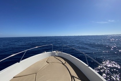 Hire Motorboat Jeanneau Cap Camarat 5.5 Cc style Saint-Aygulf