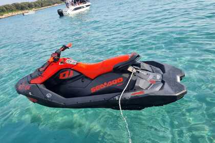 Noleggio Moto d'acqua Seadoo Seadoo spark up 90 trixx Pola