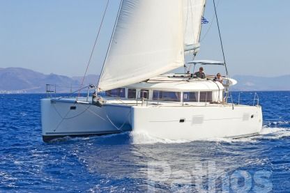 Charter Catamaran Lagoon 400 Sporades