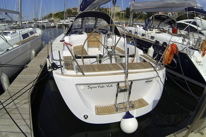 Charter Sailboat GRAND SOLEIL 37 R Šibenik