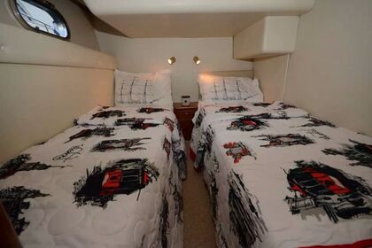 Spacious boat with (12 Capacity) B20