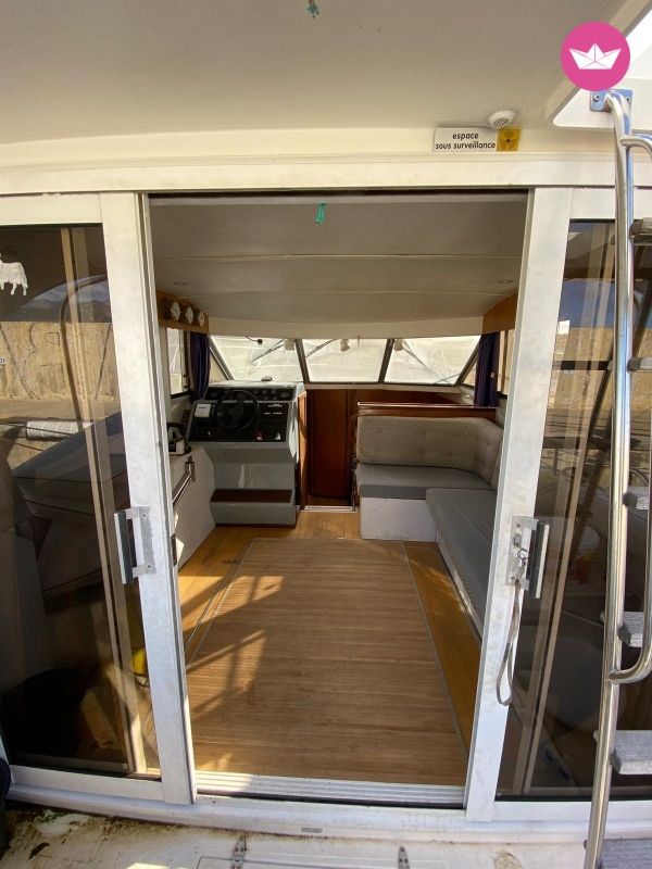 Bateau à moteur Fairline Corniche 3
