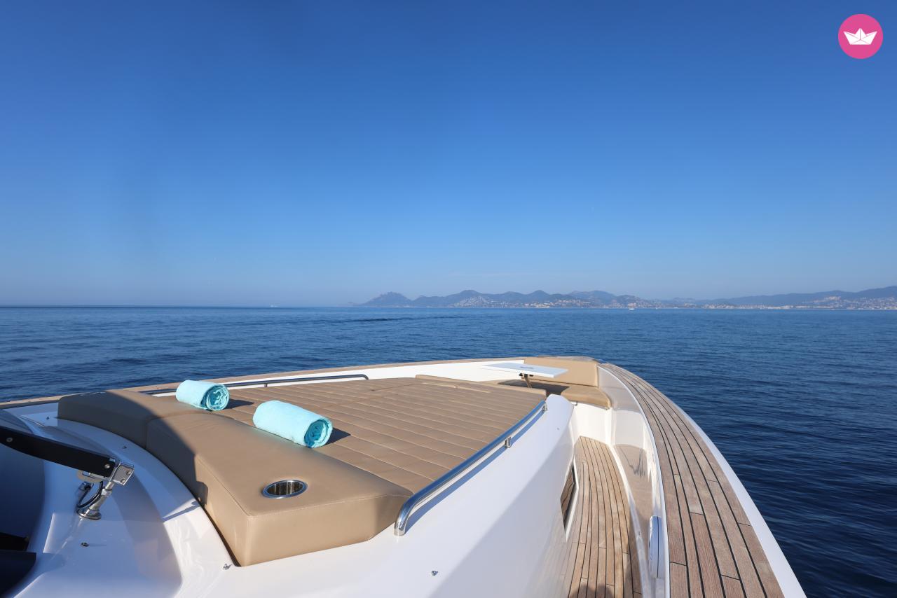 Bateau à moteur PARDO YACHTS 50 1100cv 8