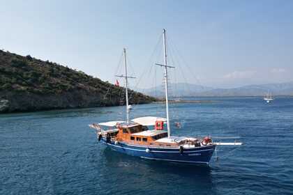 Aluguel Escuna Traditional Gulet with a capacity of 6 people Ketch Fethiye