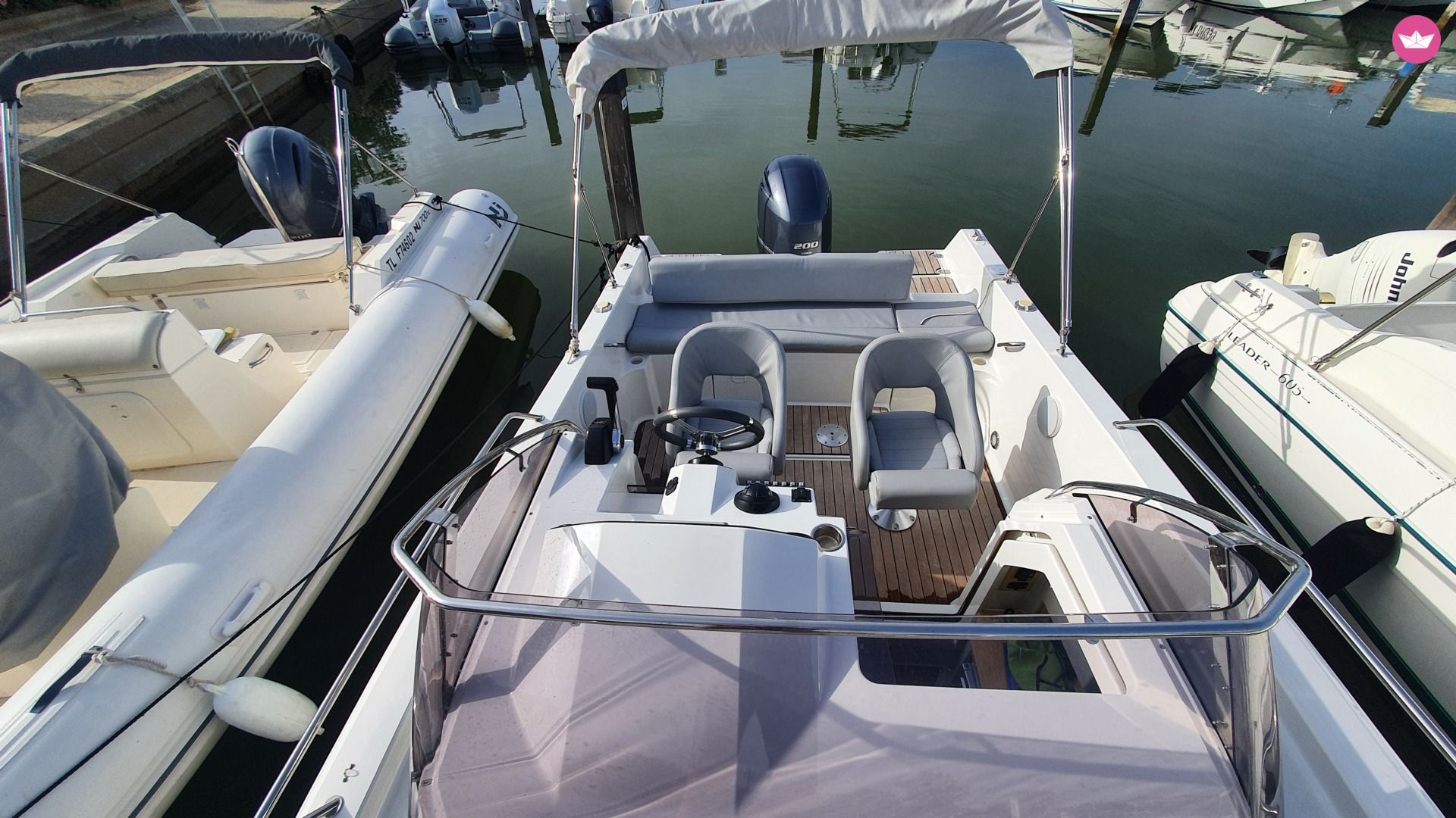 Bateau à moteur Pacific craft Pacific craft 650 wa 4