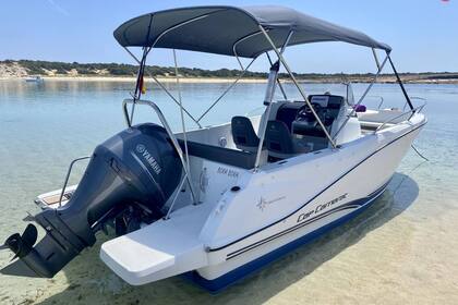 Balade en mer à bord d’un Cap Camarat 6.5 CC – Série 3 (2023)