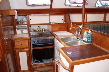 Cotre bermudien SANGERMANI , 17 mètres , 4 cabines doubles, palmarès en régates classiques